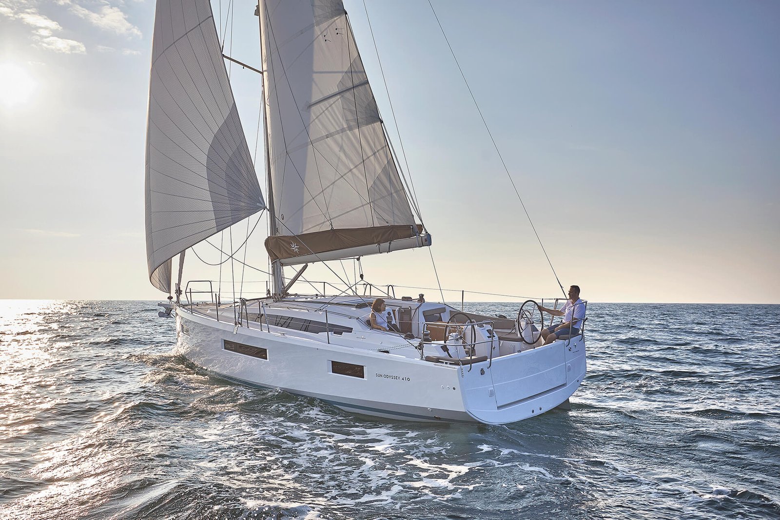 Sail Away – Buy, Sell, or Auction Sailing & Motor Yachts